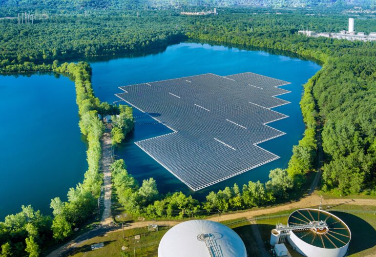 floating solar panel
