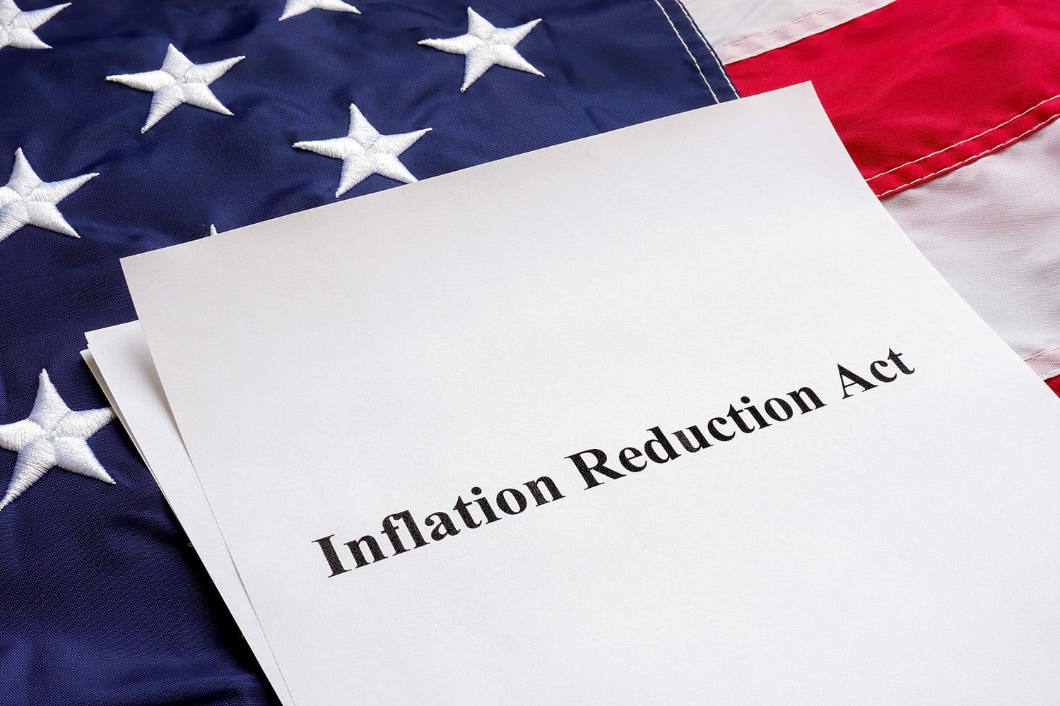 Papers,With,The,Inflation,Reduction,Act,And,Us,Flag.